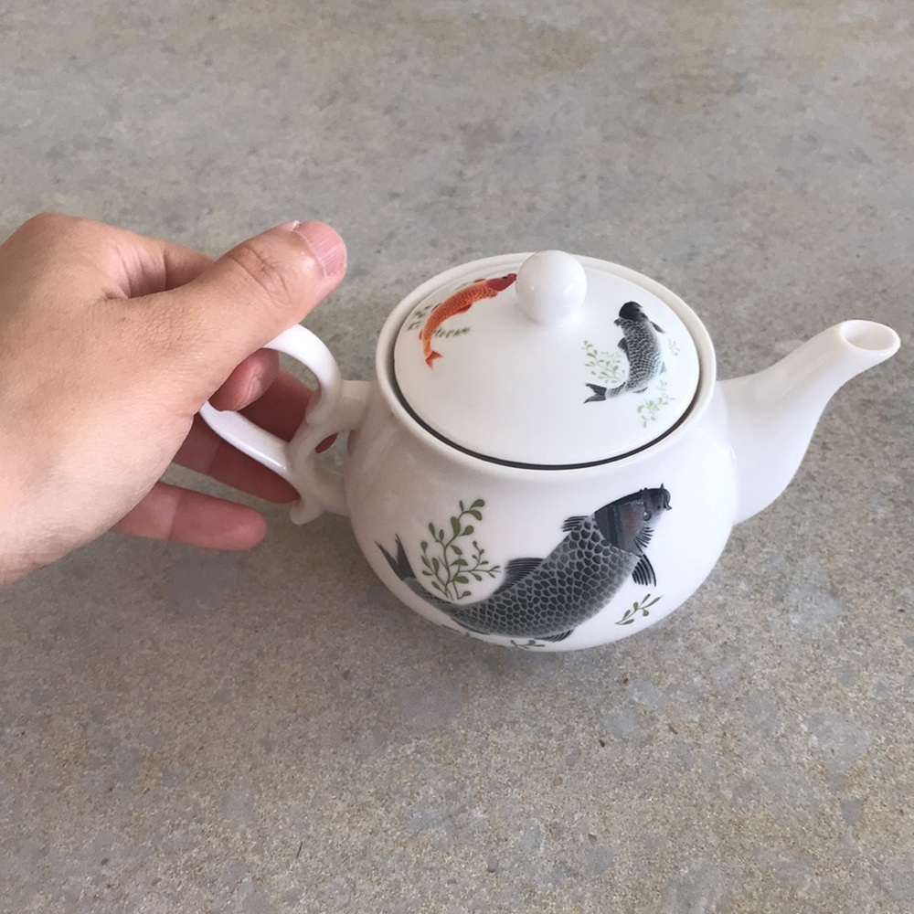 Chinese Koi Fish Tea Set - Picture 4 of 8